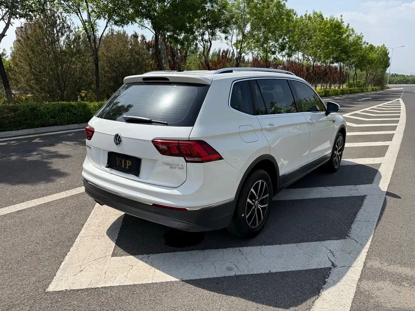 Volkswagen Tiguan L 2018 330TSI Automatic 2WD Luxury Edition фото 9