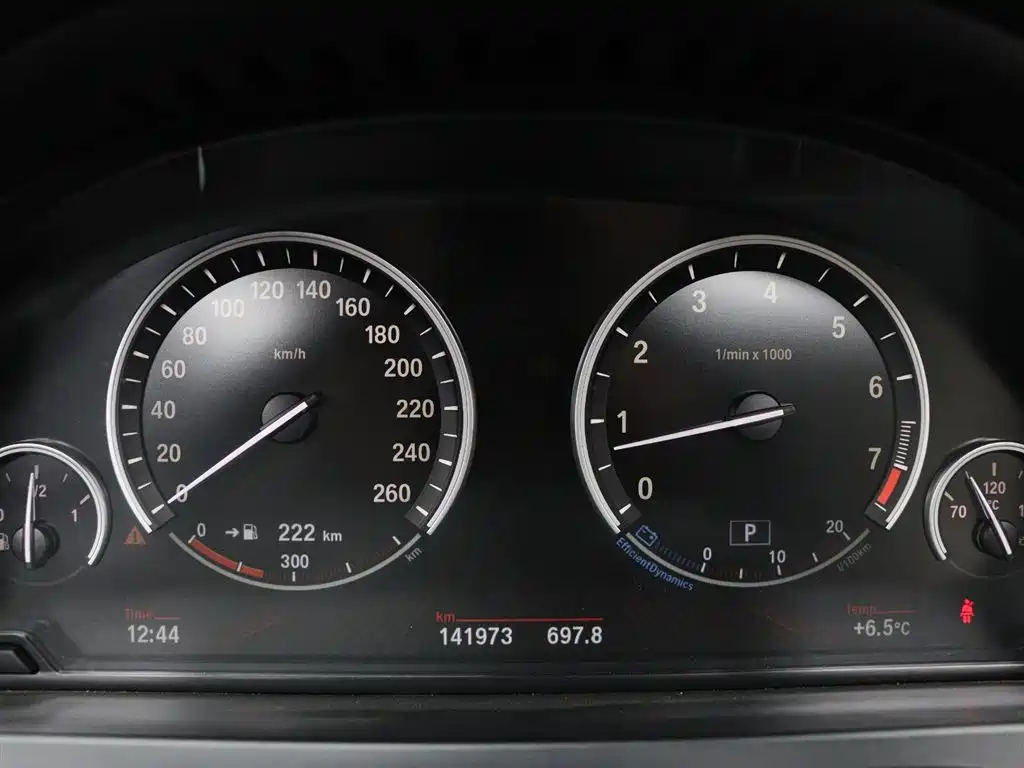 BMW 7 Series 2010 760Li фото 28
