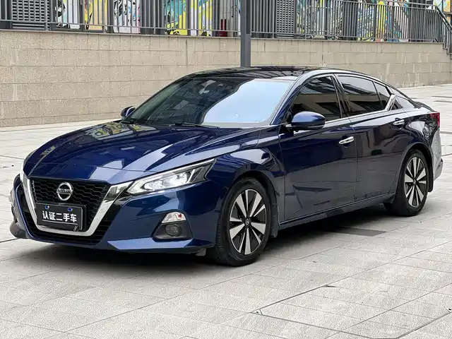 NISSAN TEANA
