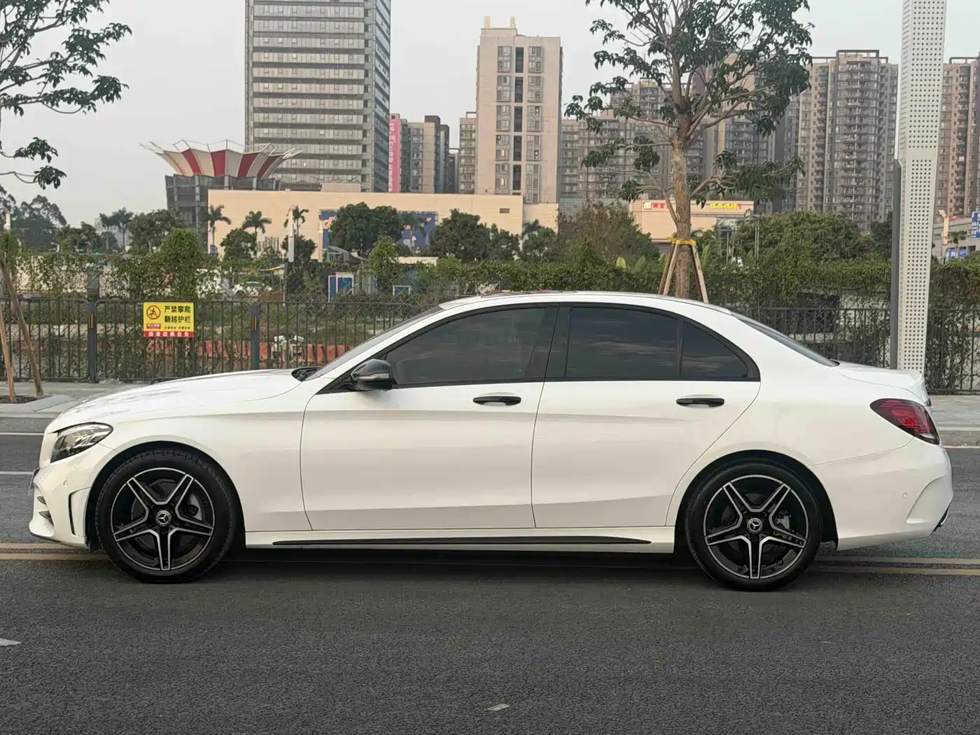 MERCEDES-BENZ C CLASS