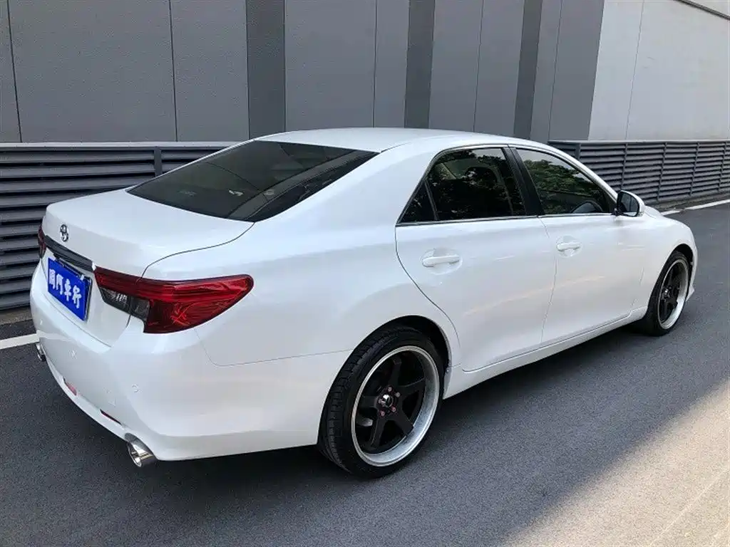 Toyota Reiz 2013 2.5S Elite Edition фото 12