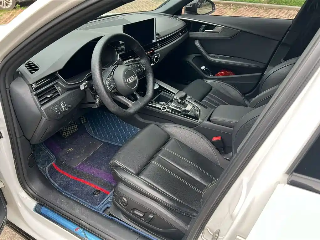 Audi A4L 2023 40 TFSI Luxury Sport фото 4