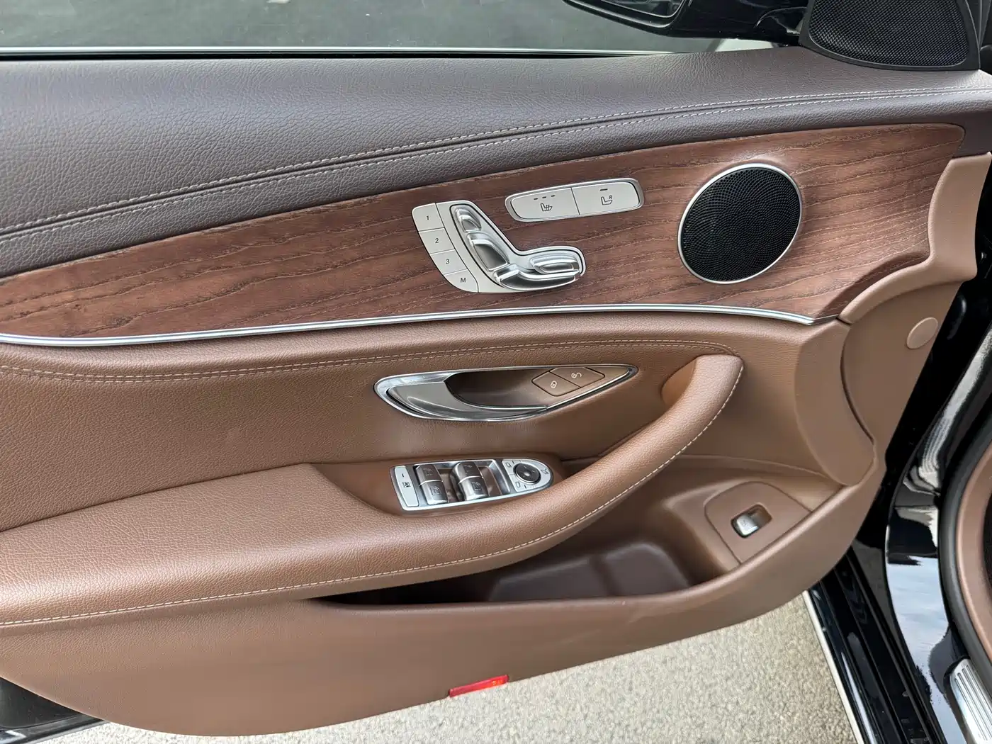 Mercedes-Benz E-Class 2019 E 300 L Fashion фото 10