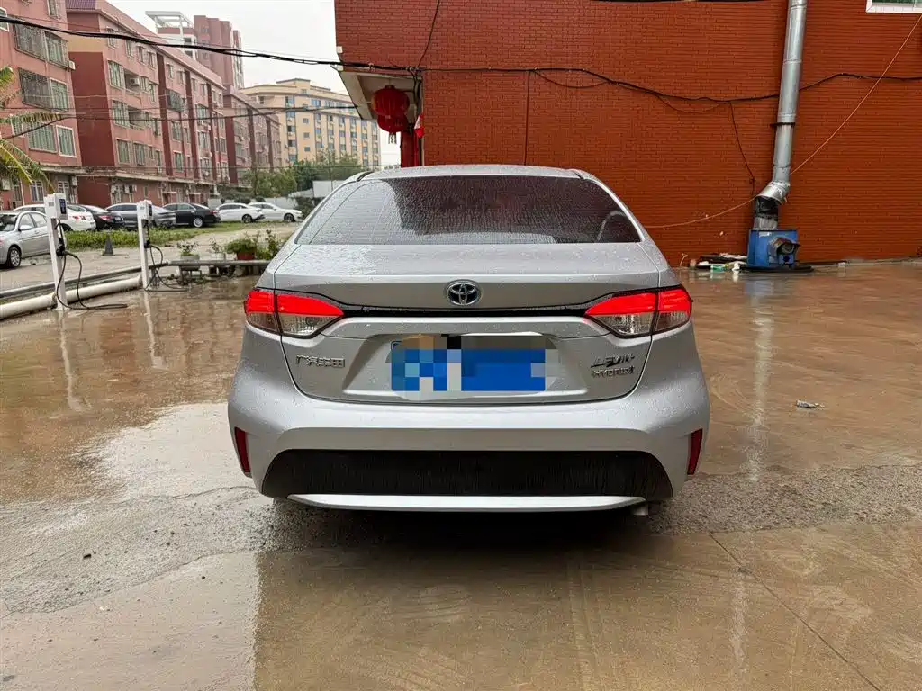 Toyota Levin 2022 Dual Engine 1.8H E-CVT Leading Edition фото 5