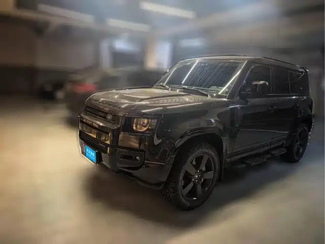 Land Rover Defender 2022 110 P400 X-DYNAMIC HSE — фото 1