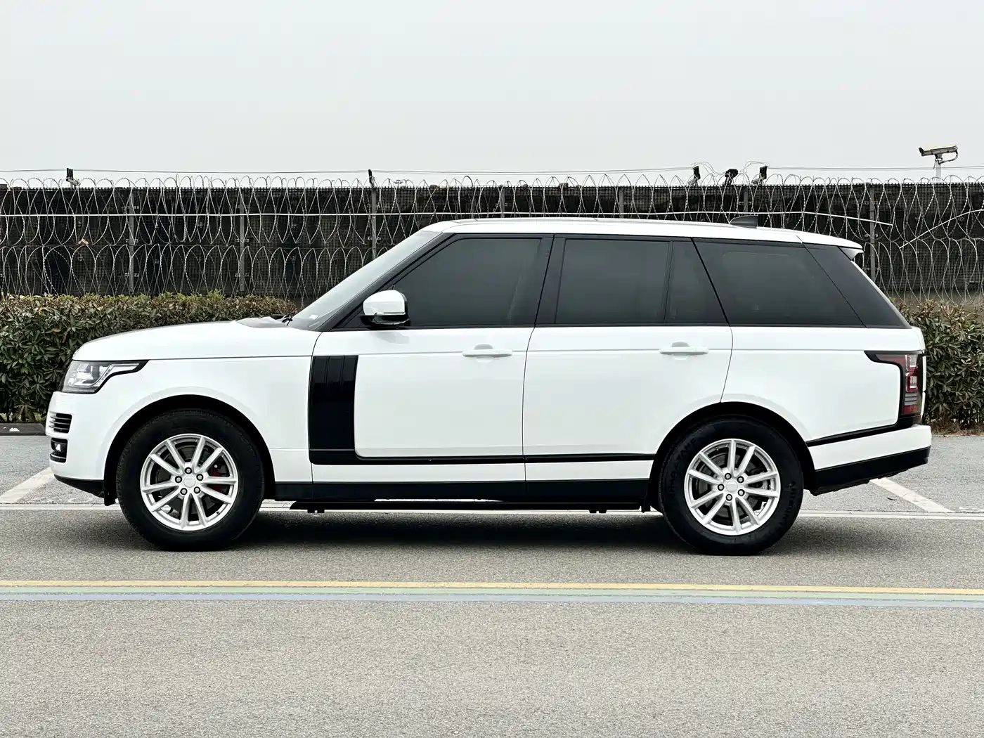 Land Rover Range Rover 2015 3.0 TDV6 Vogue фото 7