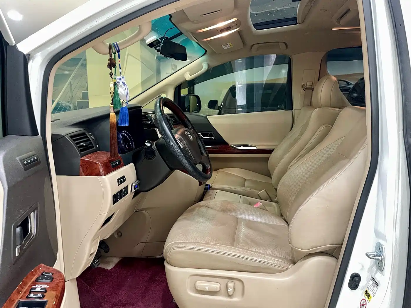 Toyota Alphard 2010 2011 3.5L Luxury Edition