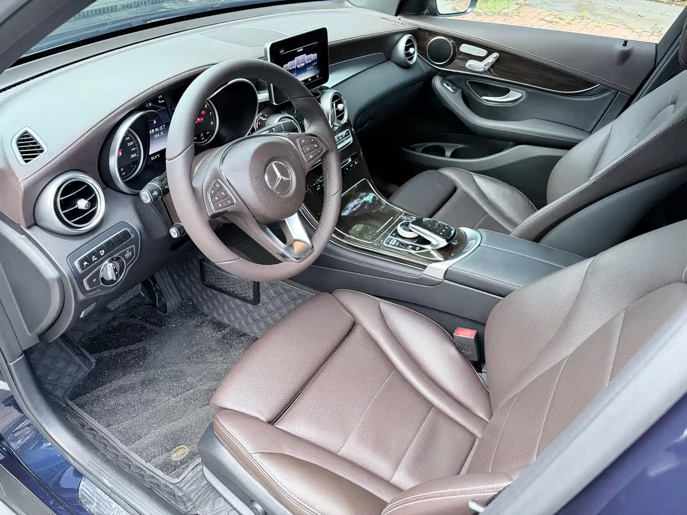 Mercedes-Benz GLC 2016 GLC 260 4MATIC Luxury фото 8