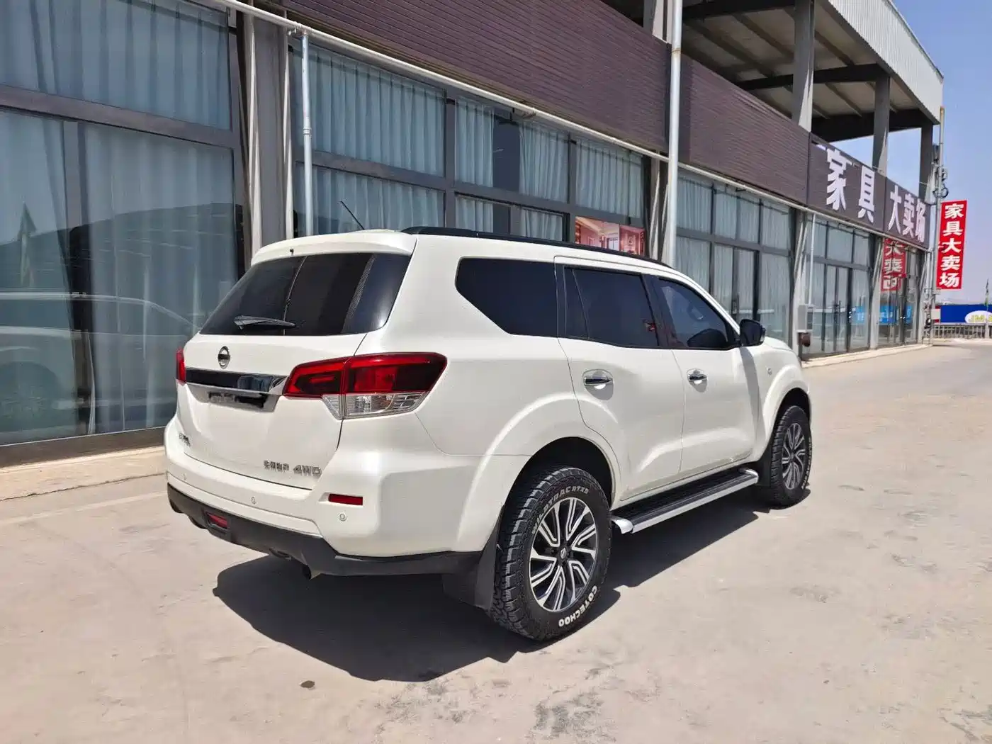 Nissan Terra 2019 2018 2.5L Automatic 4WD Luxury Edition