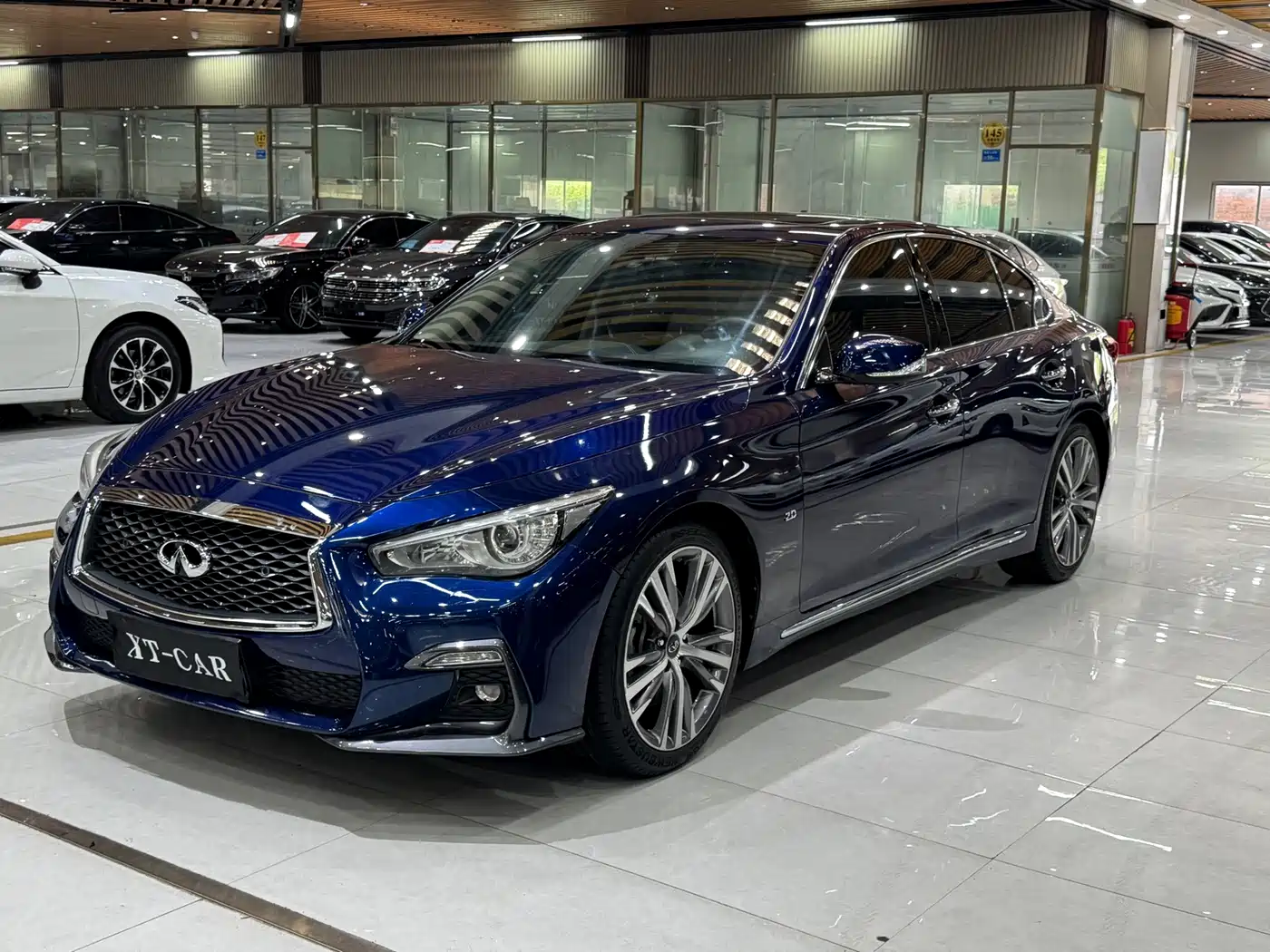 Фото 1 - Infiniti Q50L