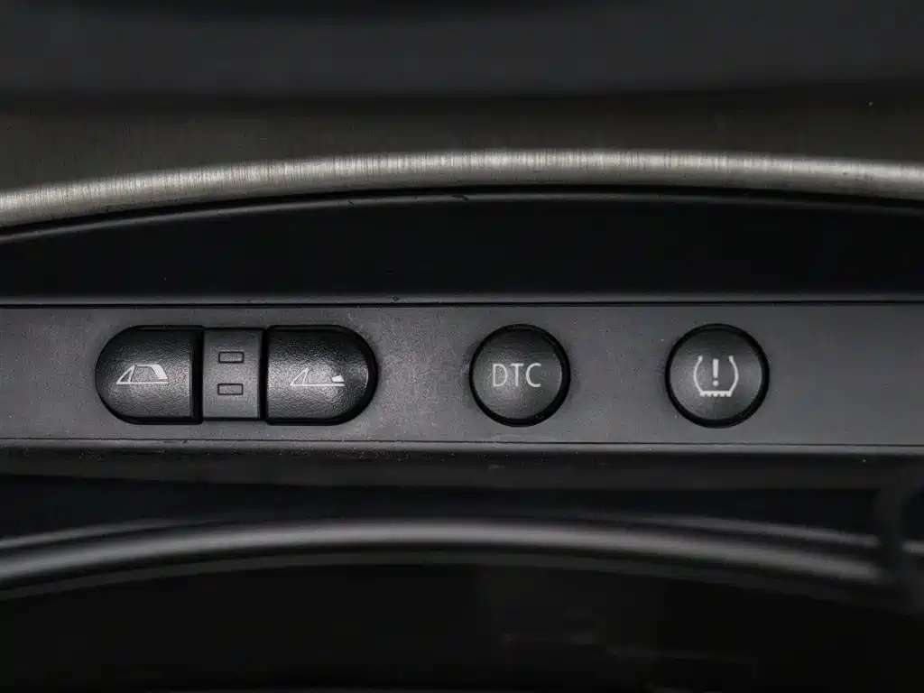 BMW Z4 2006 2.5si Convertible Sports Car фото 17