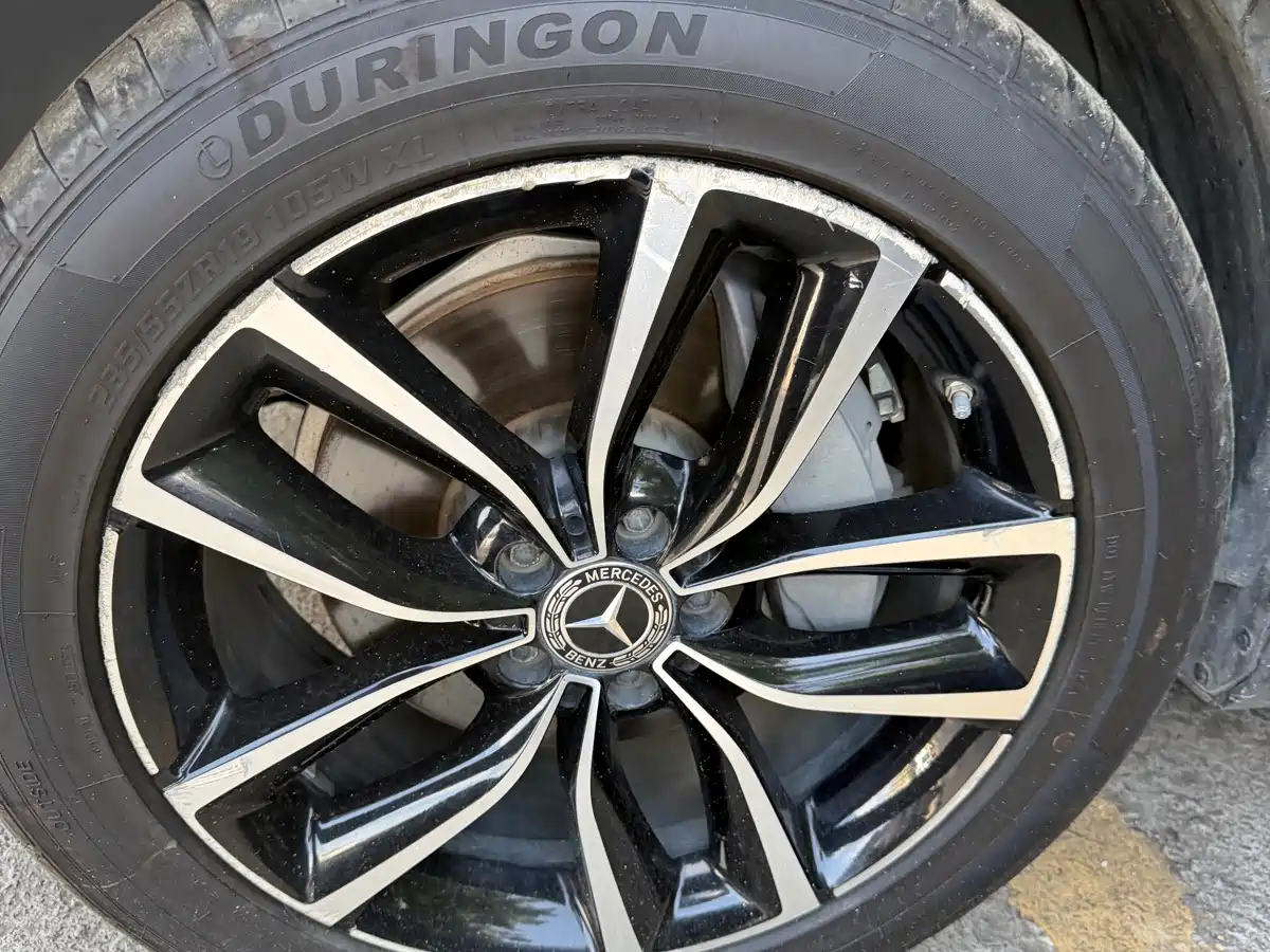 Фото 12 - Mercedes-Benz GLC