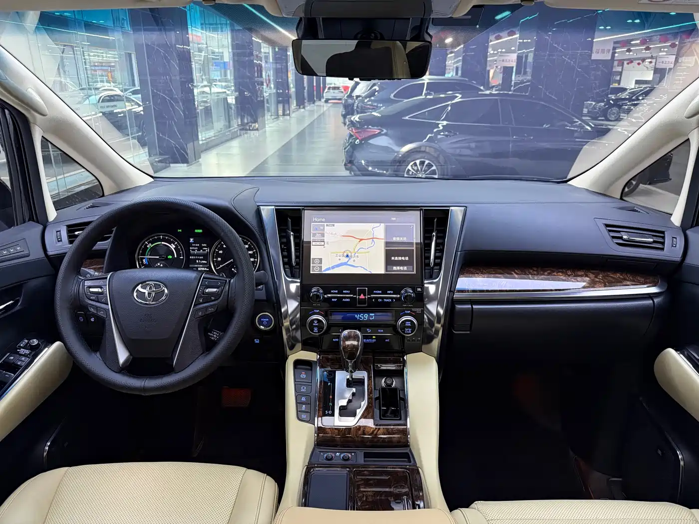 Toyota Alphard 2021 Hybrid 2.5L Luxury фото 8
