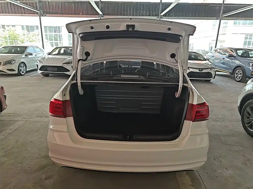 Volkswagen Santana 2021 1.5L Manual Trend Edition фото 19
