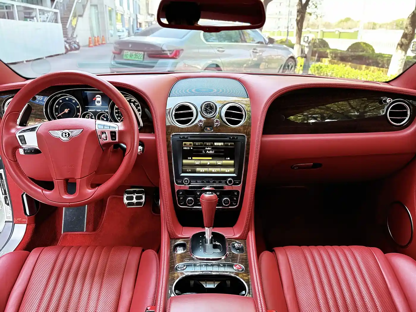 Bentley Continental 2017 4.0T GT V8 Standard фото 8