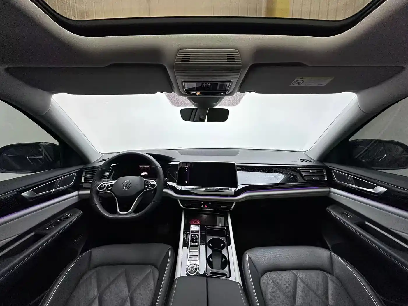 Volkswagen Teramont 2024 380TSI 4WD Dragon Glory Edition фото 4