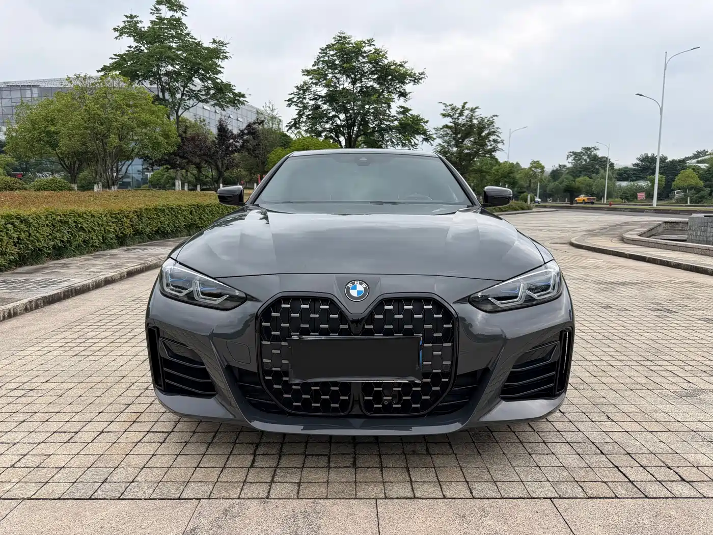 Photo 2 - BMW 4 Series
