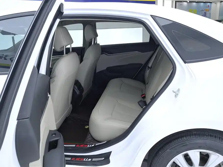 Buick Excelle 2021 Exemplar 1.5L Auto Elite фото 11