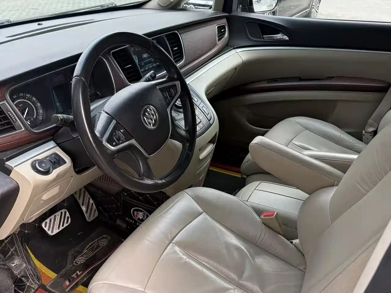 Buick GL8 2017 25S Luxury China V фото 7