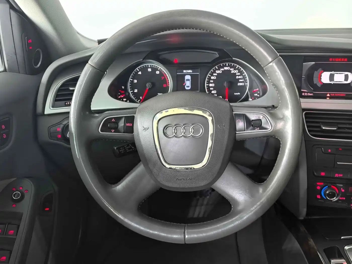 Audi A4L 2011 2.0 TFSI Comfort фото 7