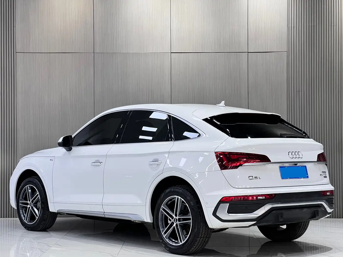 Audi Q5L Sportback 2022 40 TFSI Fashion Style фото 6
