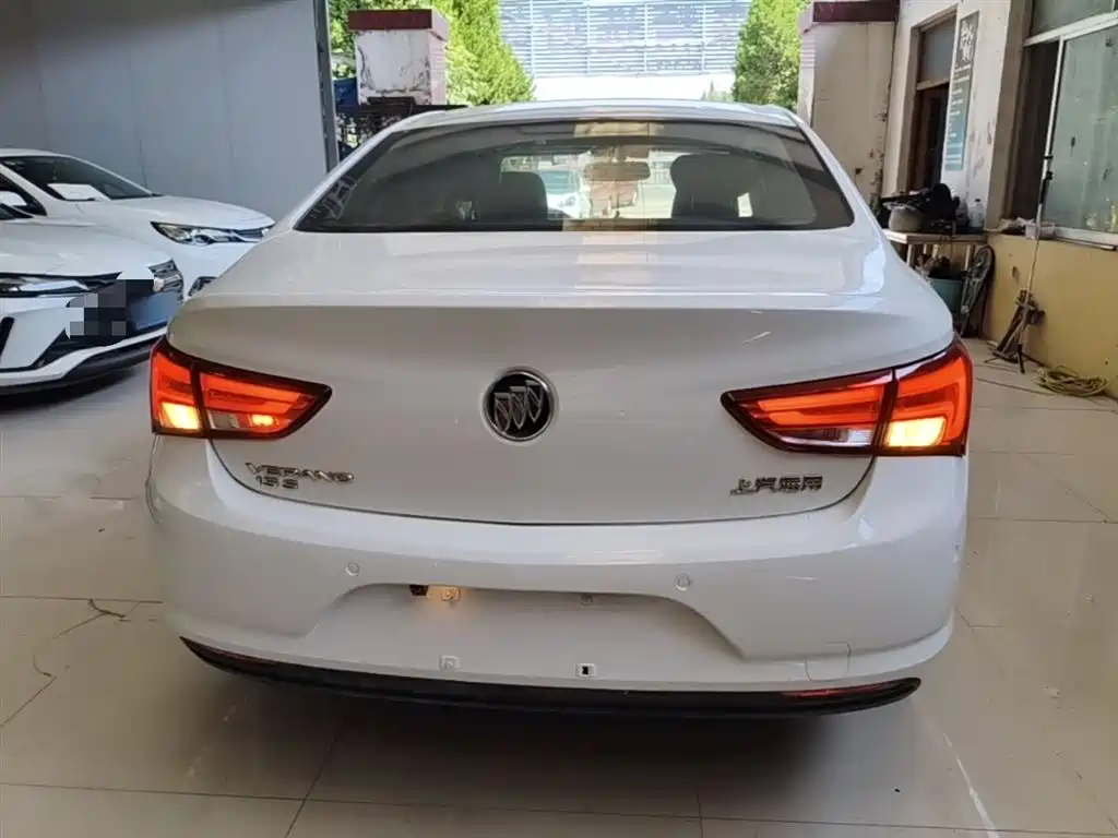Buick Verano 2019 Sedan 15S Auto Leading фото 6
