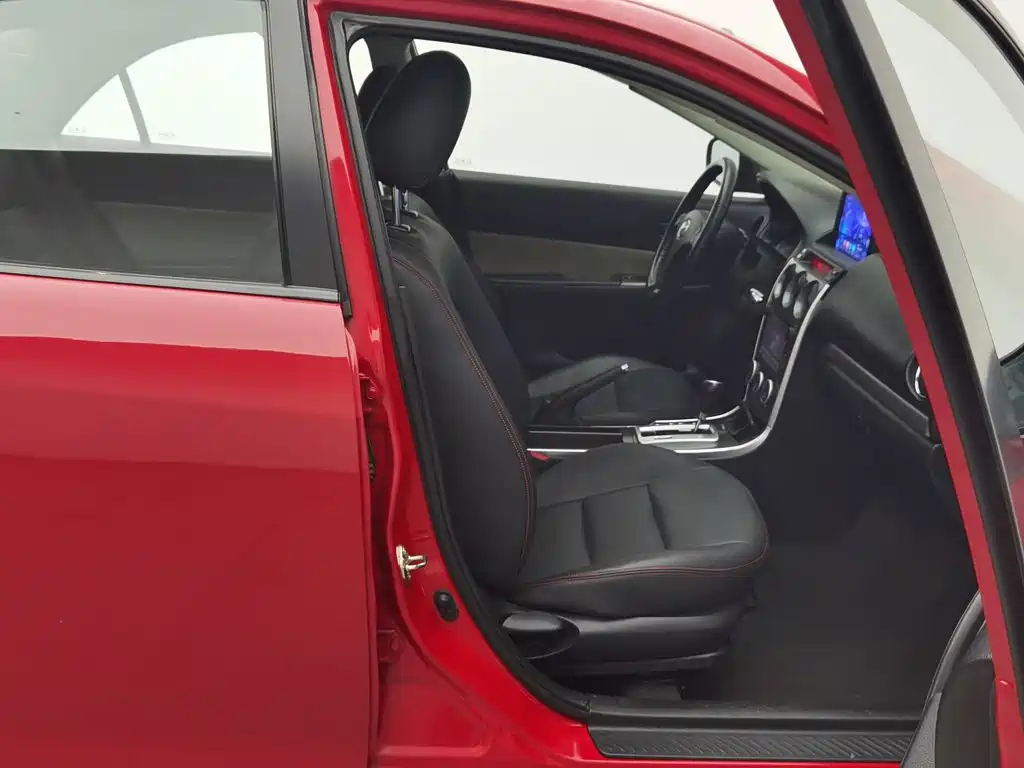 Photo 23 - Mazda 6