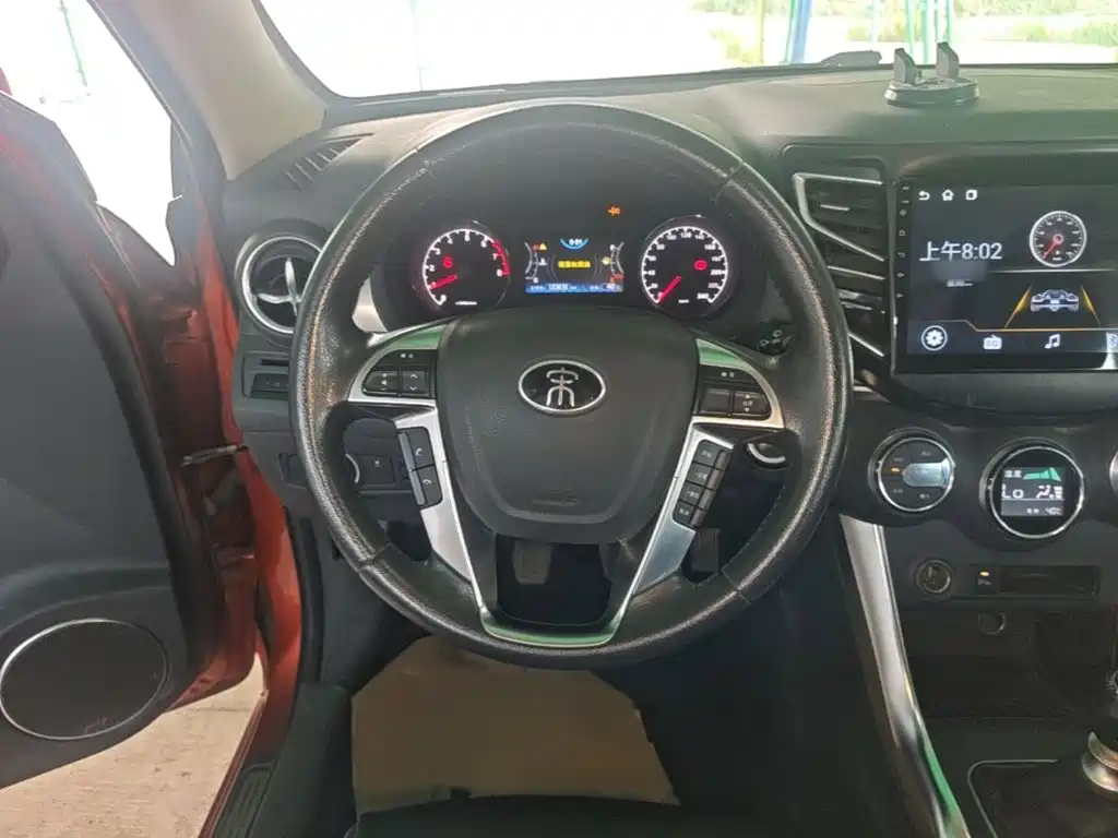 BYD Song 2016 2016 Unrivaled Edition 1.5TI Manual Leading Edition