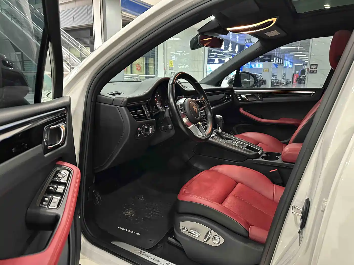 Porsche Macan 2020 Macan S 3.0T фото 9