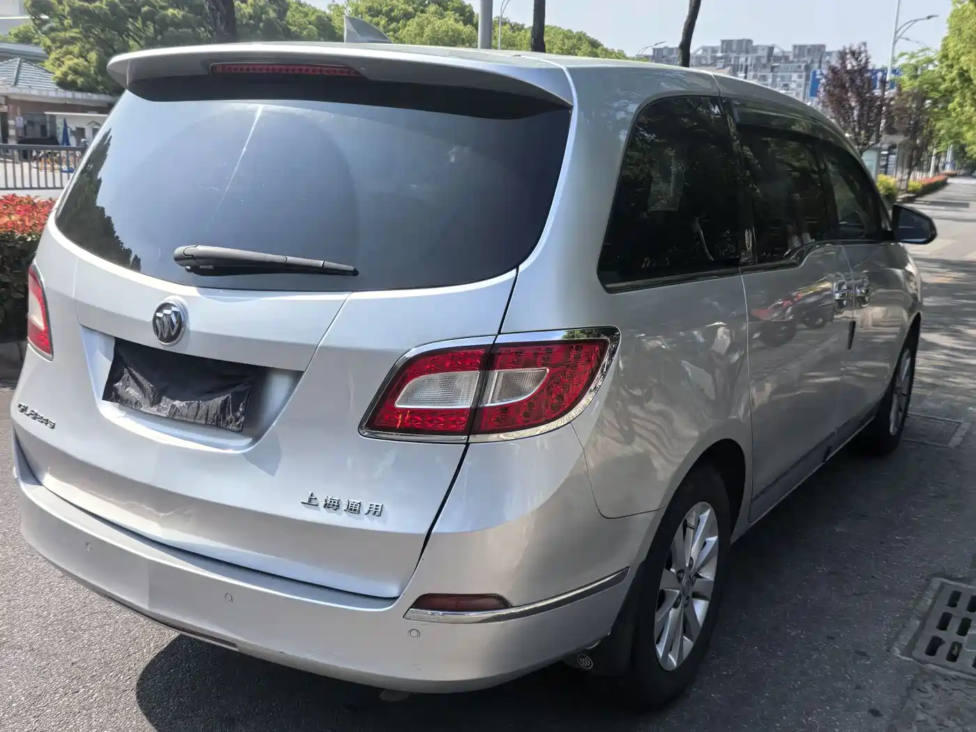 Buick GL8 2011 2.4L CT Luxury Business Comfort Edition фото 12