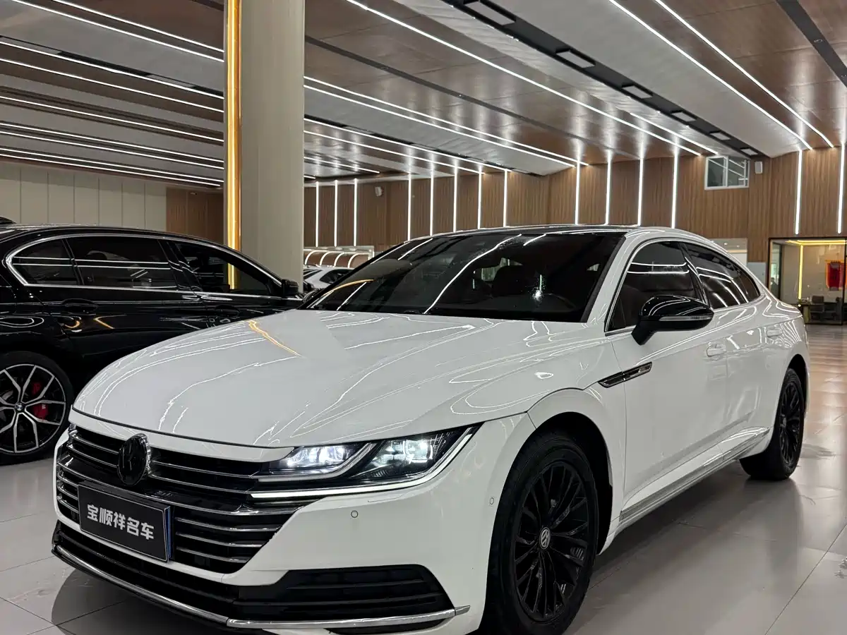 Volkswagen FAW-Volkswagen CC 2019 330TSI Charm Edition China VI