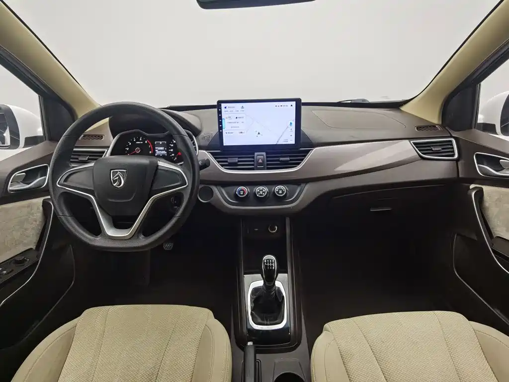 Baojun 310W 2018 2017 1.5L Manual Comfort China V