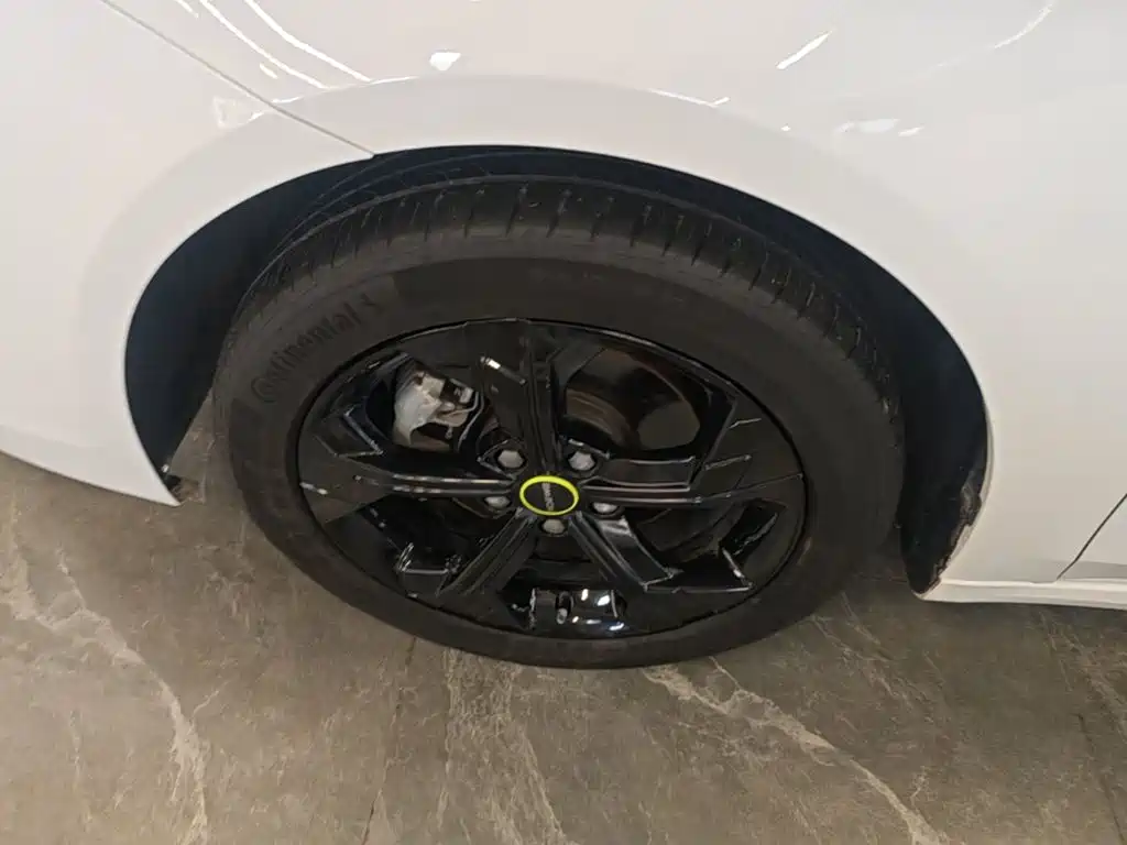 Roewe i6 MAX 2022 2020 Model 300TGI Automatic Cool & Smart Edition