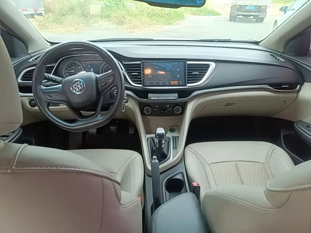 Фото 10 - Buick Excelle