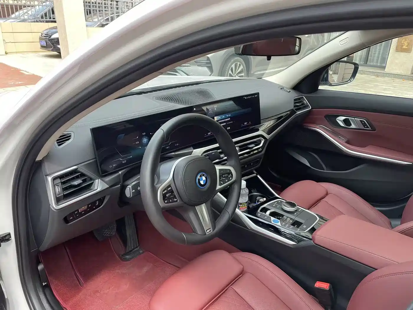 BMW i3 2022 eDrive 35 L фото 15