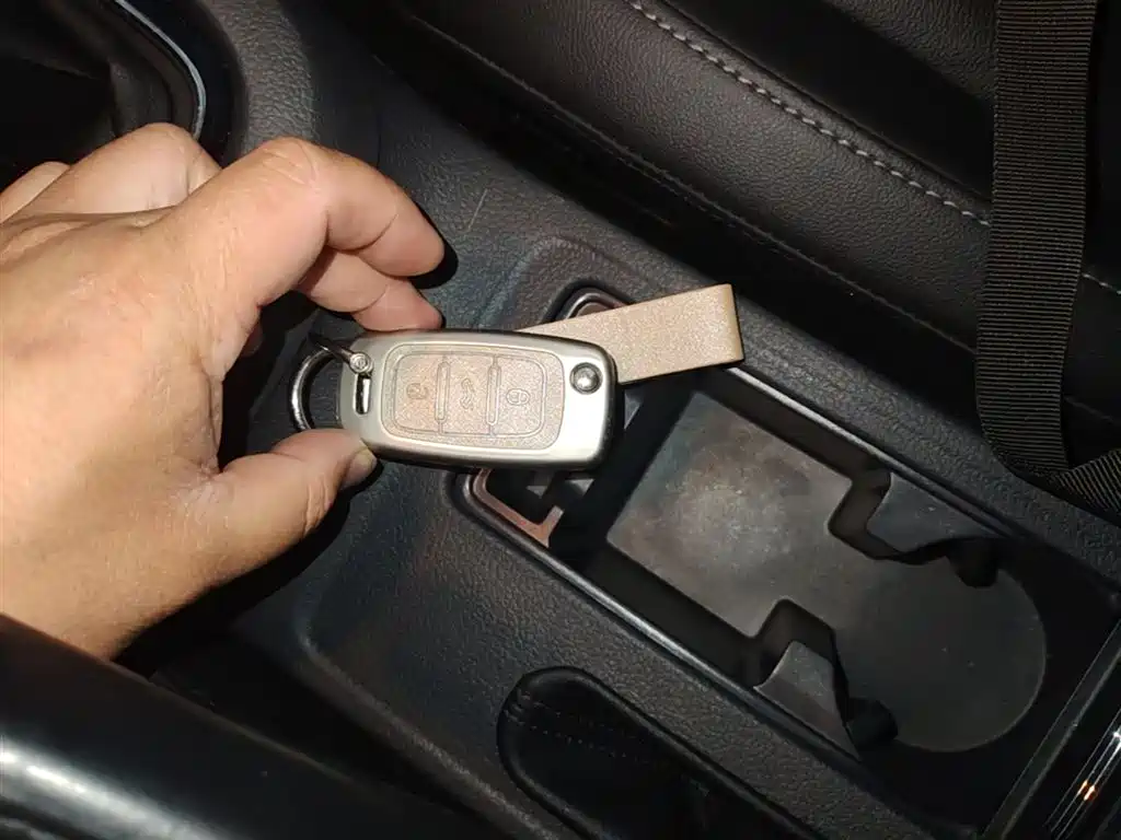 Volkswagen Sagitar 2018 1.6L Manual Comfort фото 9
