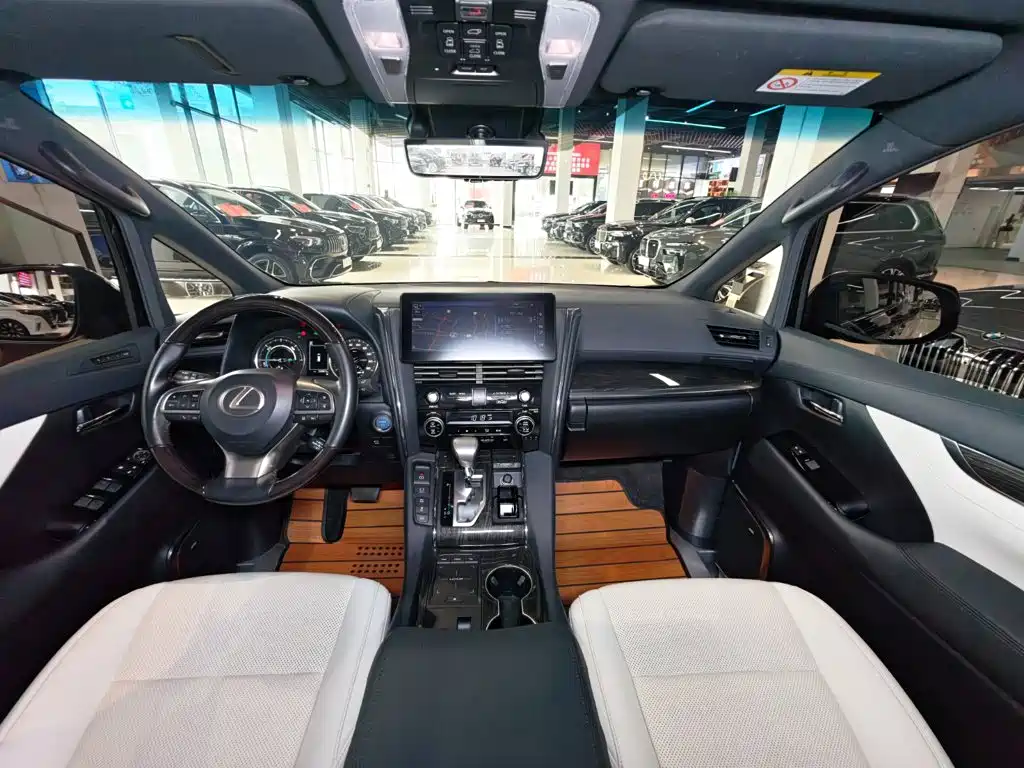 Lexus LM 2021 2020 300h 4-Seat Imperial Edition