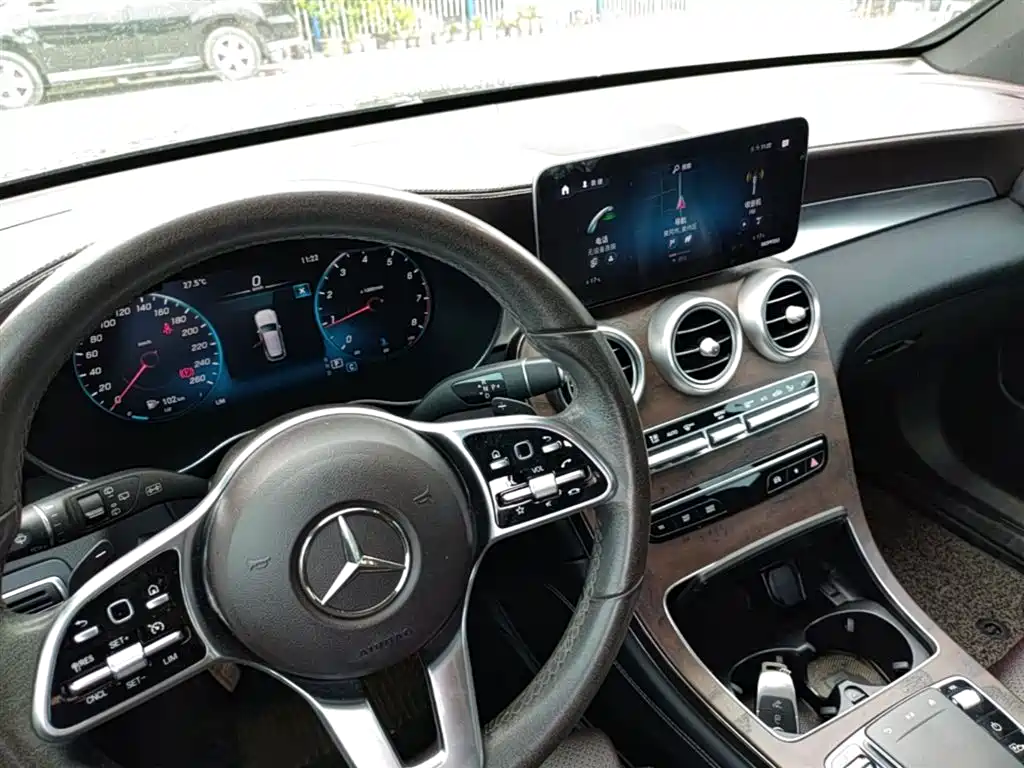 Mercedes-Benz GLC 2021 GLC 260 L 4MATIC Luxury фото 14