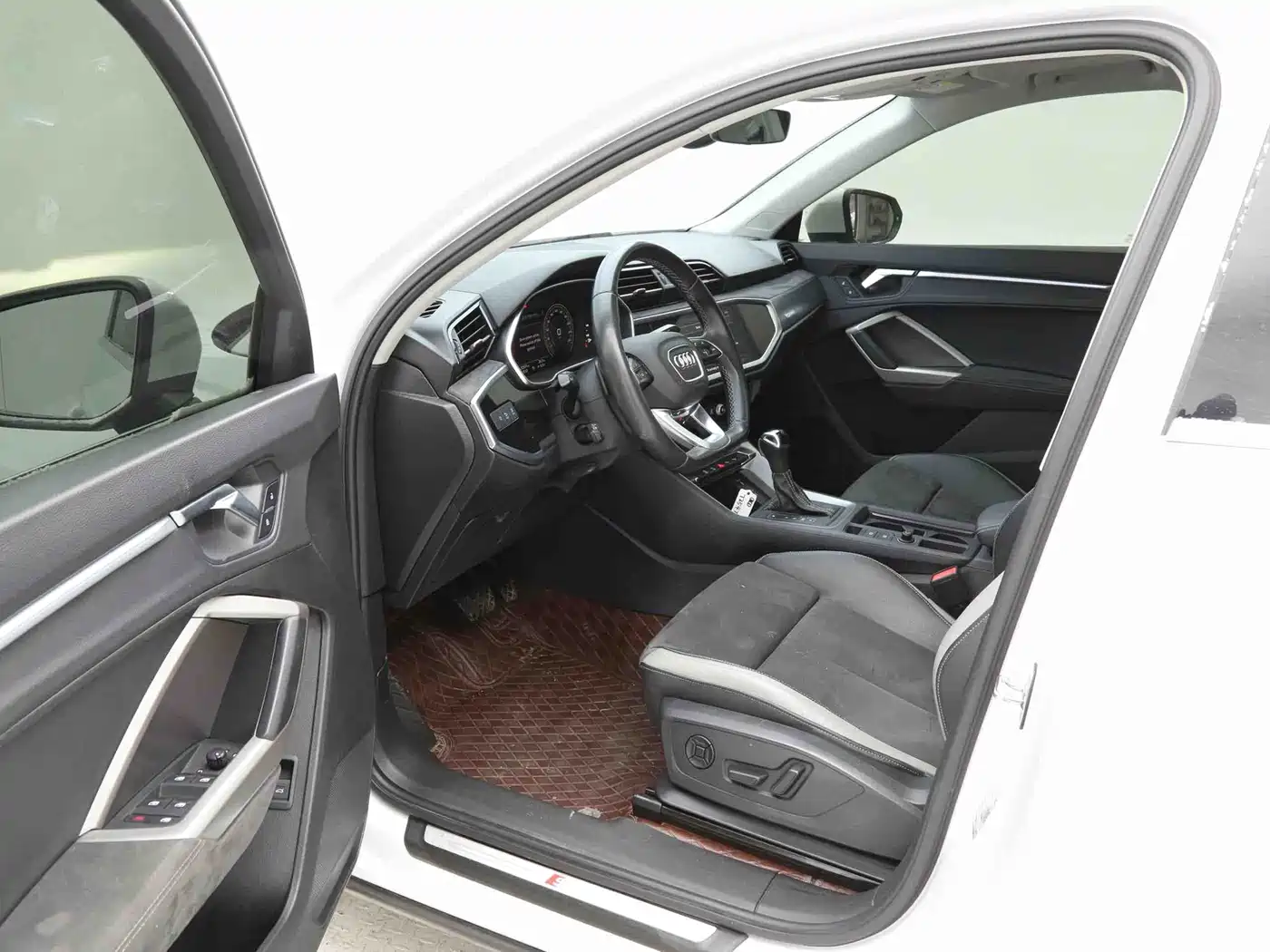 Audi Q3 2022 35 TFSI Fashion Dynamic фото 8
