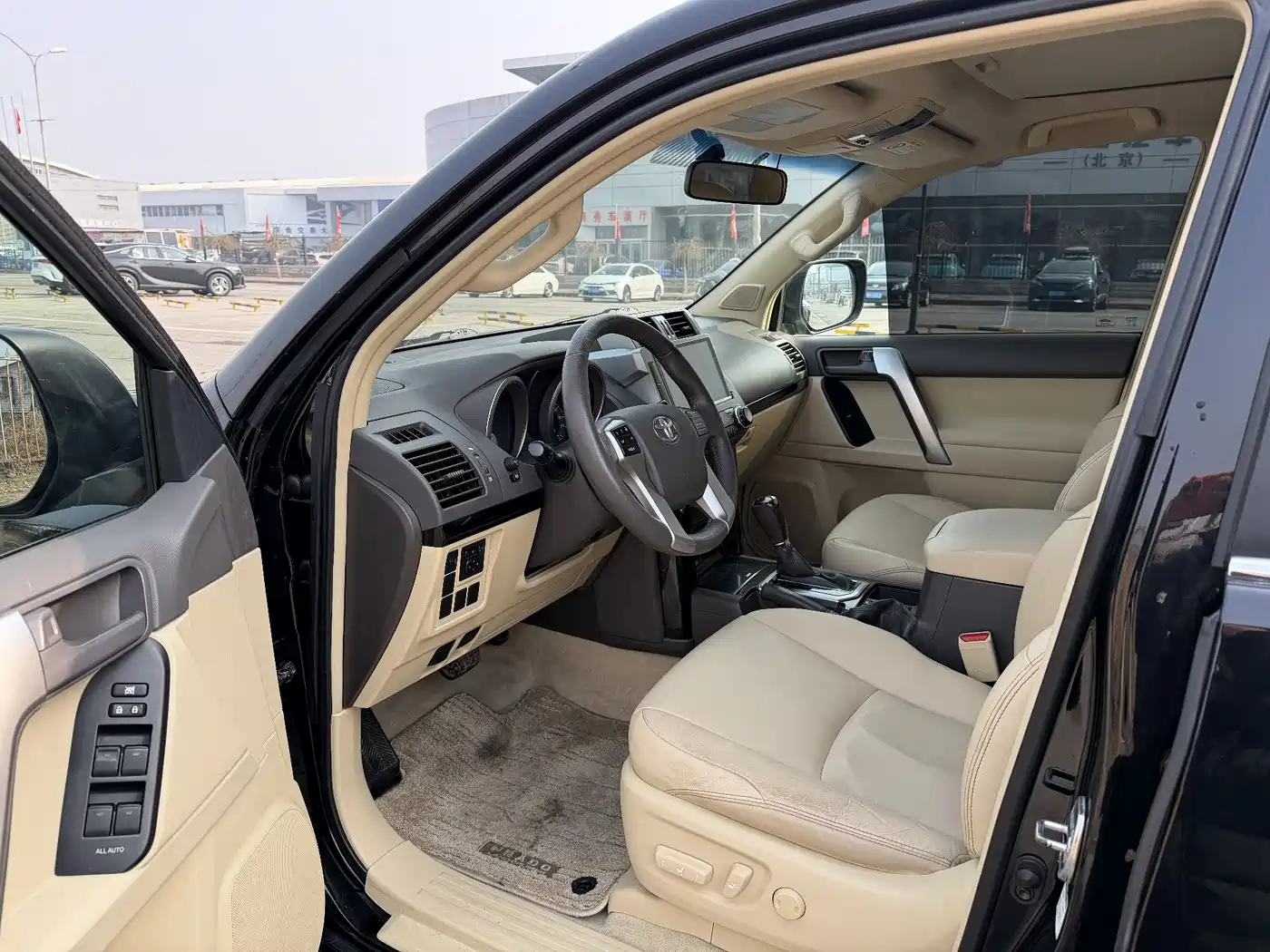 Toyota Prado 2015 2.7L Automatic Standard фото 10