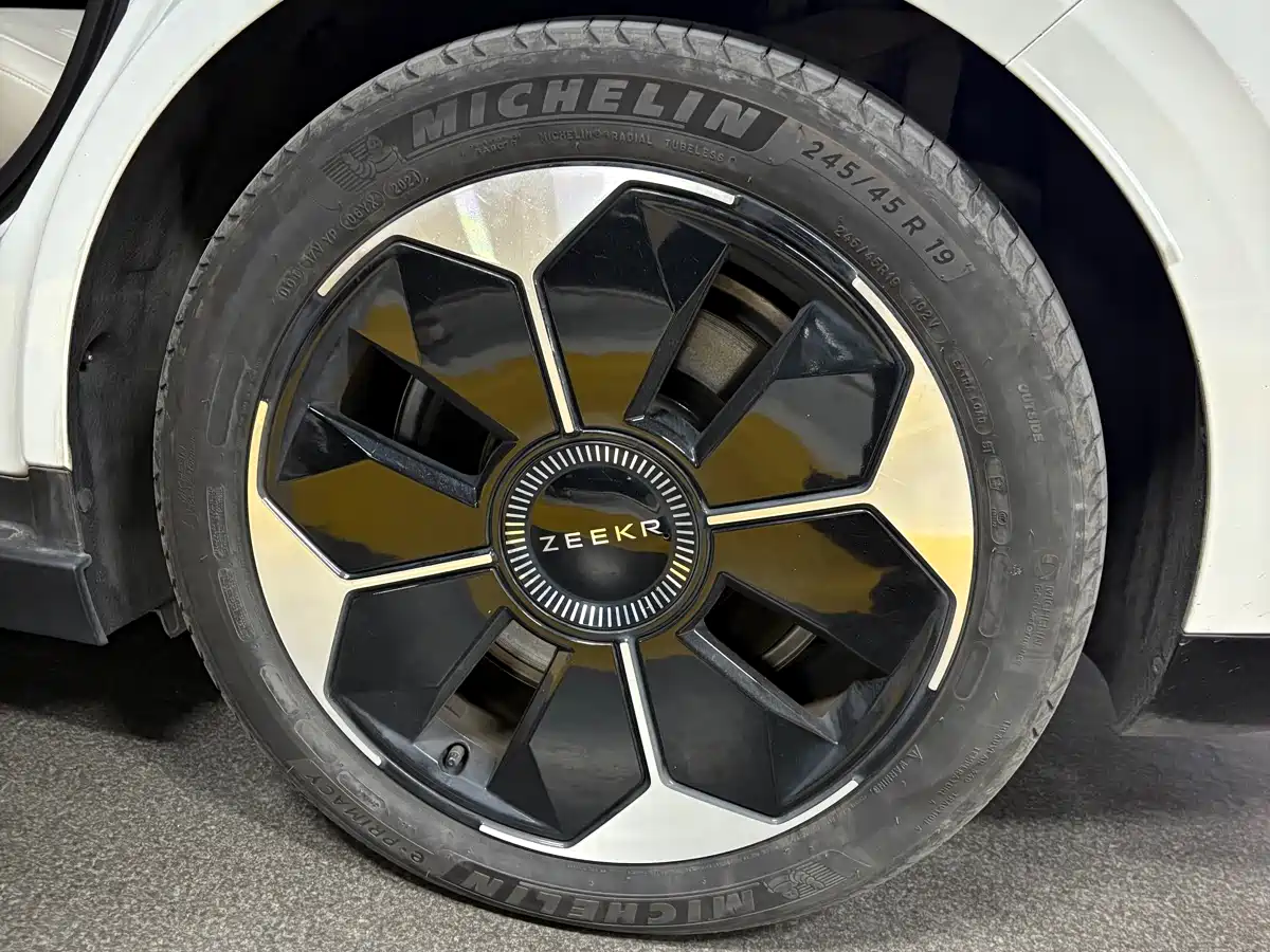 ZEEKR EXTREME KRYPTON 007