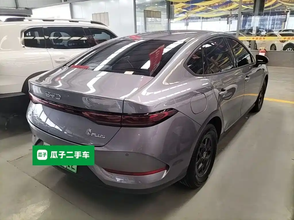 BYD Qin PLUS 2025 DM-i Smart Drive 55KM Leader фото 7
