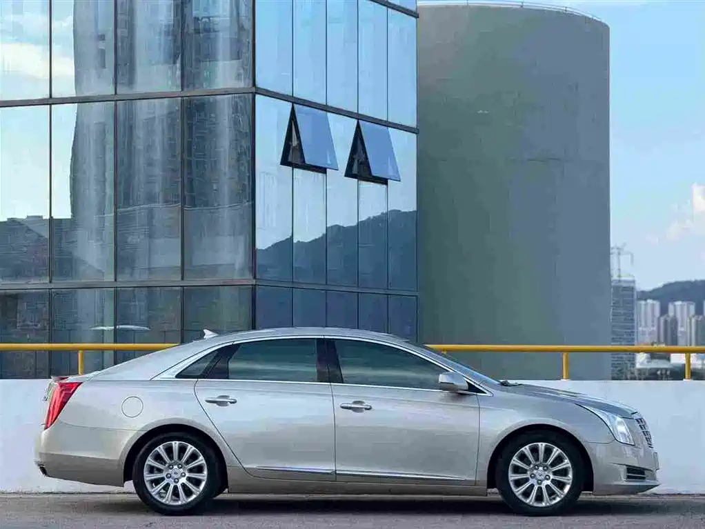 Cadillac XTS 2015 2014 28T Comfort