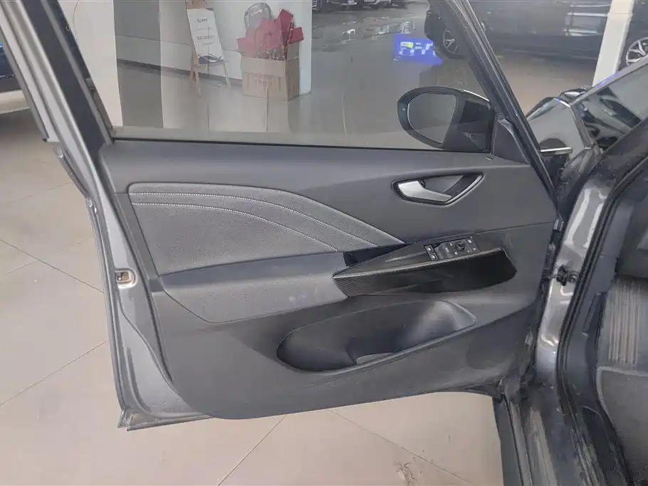 Volkswagen ID.3 2024 Pure Smart Edition фото 7
