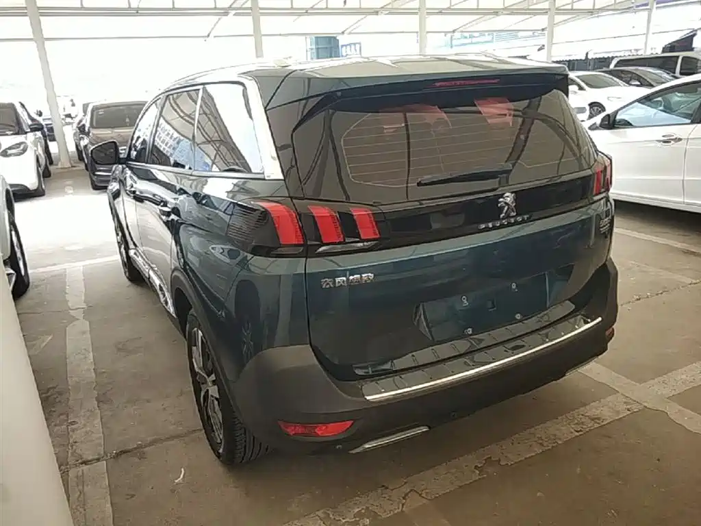 Peugeot 5008 2017 380THP 7-seat Elite Edition фото 5