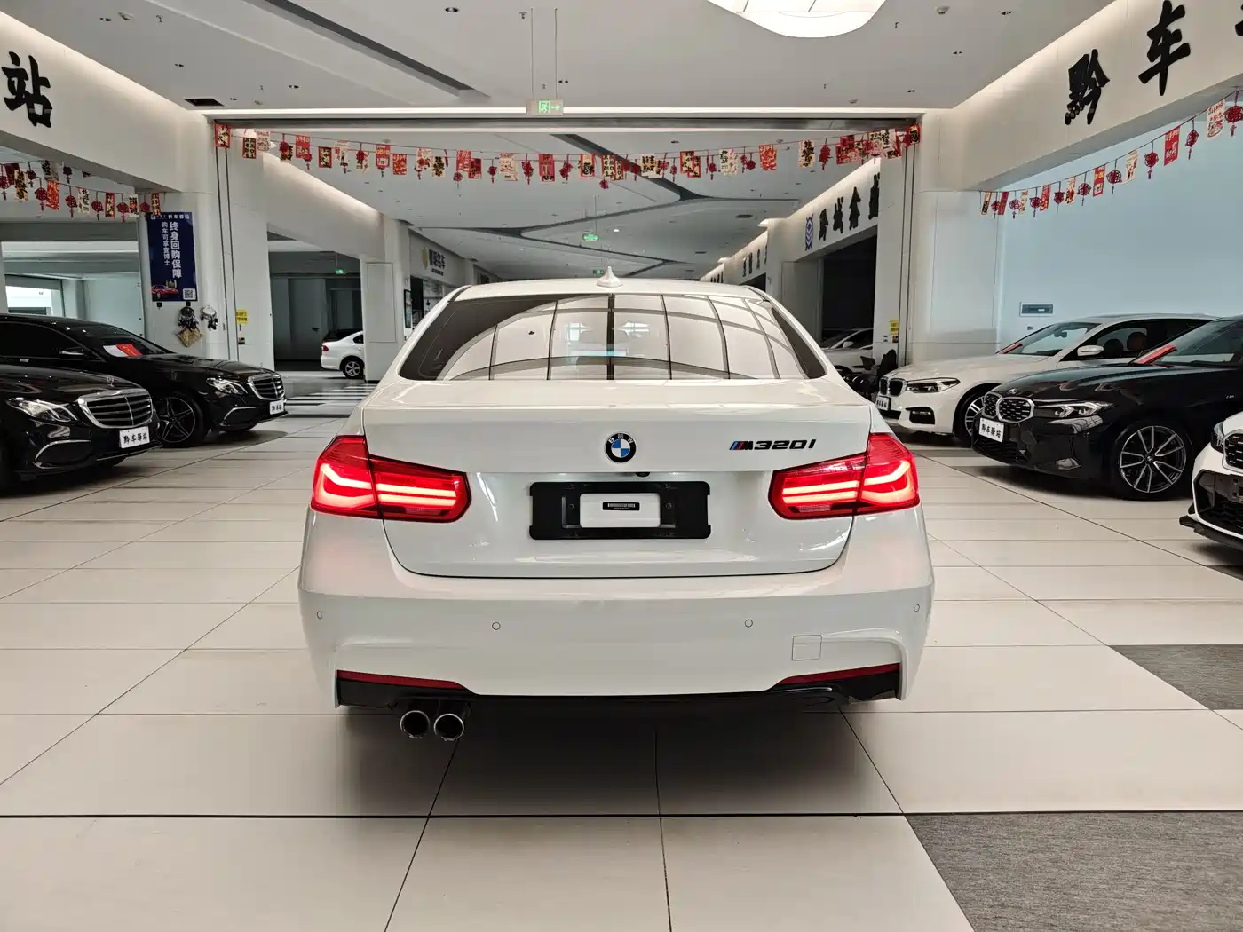 BMW 3 Series 2018 320i M Sport Package фото 14