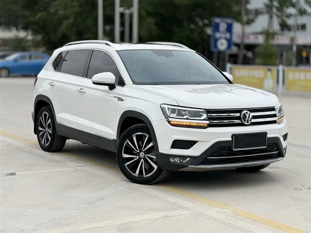 Volkswagen Tharu 2020 330TSI 4WD Luxury Edition China VI фото 4