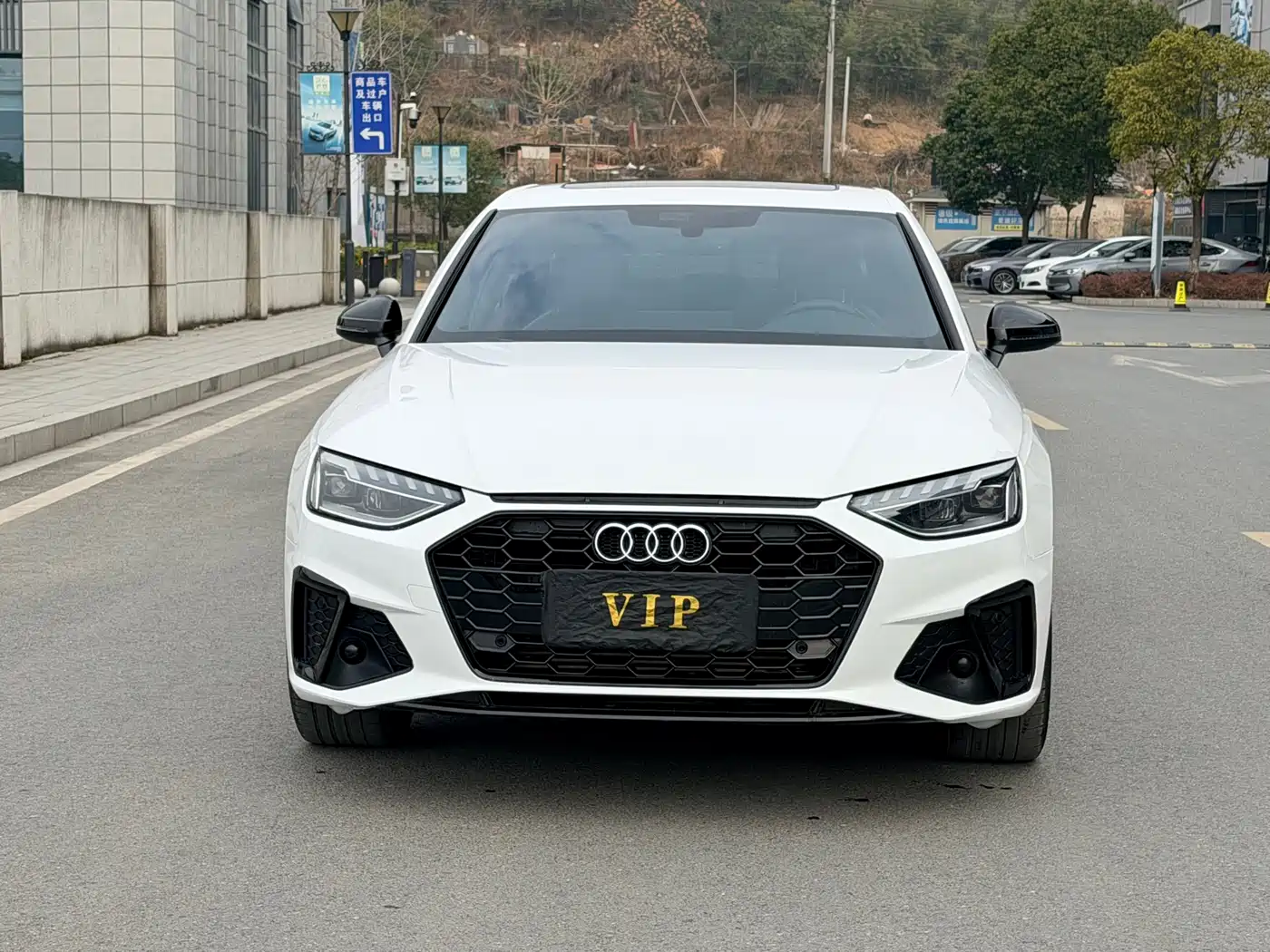 Audi A4L 2024 40 TFSI Luxury Dynamic фото 2