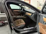 Фото 9 - Volvo S90