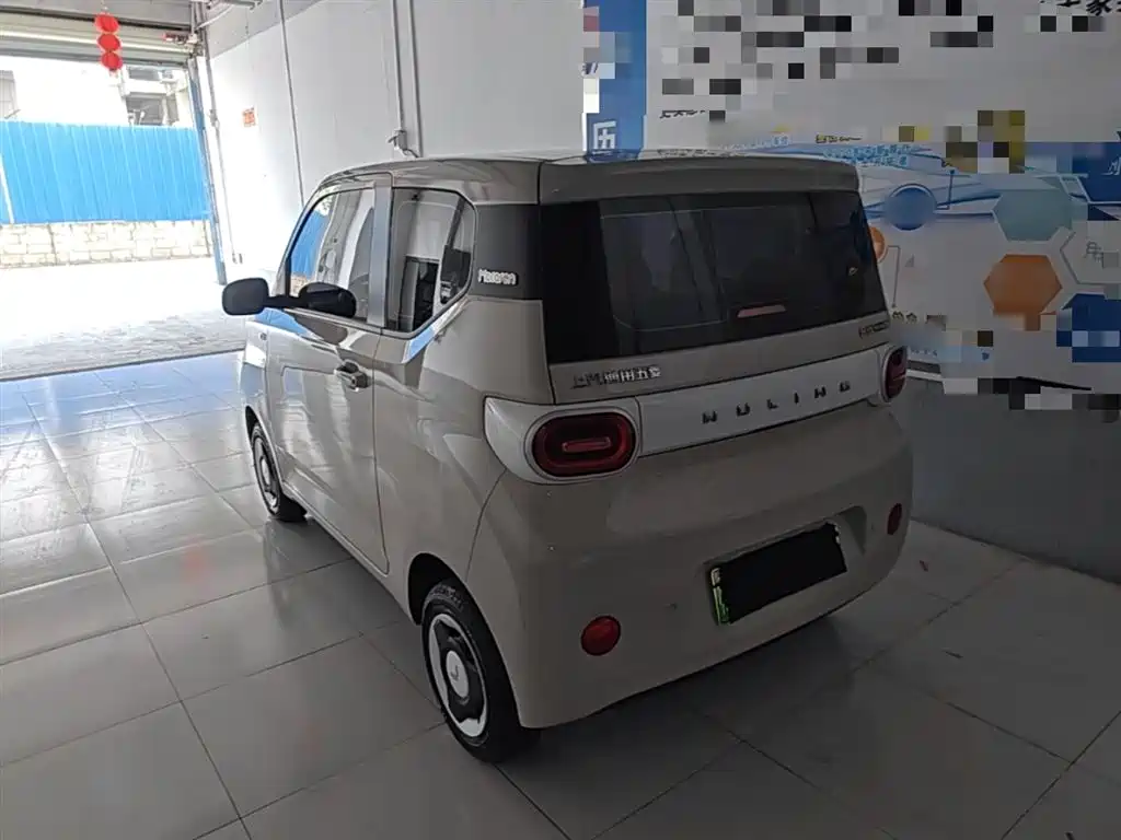 WULING AUTOMOBILE HONGGUANG MINIEV